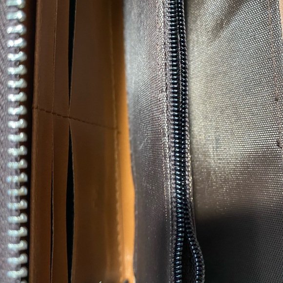 Wallet Brand New Never Used - Picture 7 of 11